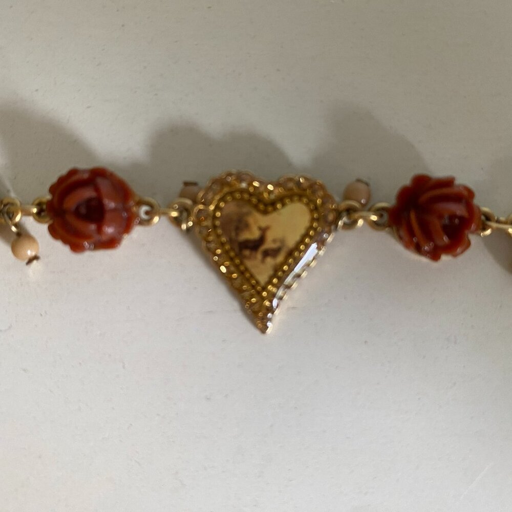 Vintage bracelet with heart charm and brown flower shaped beads - Picture 2 of 4